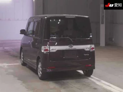 Daihatsu TANTO  с аукциона в Японии