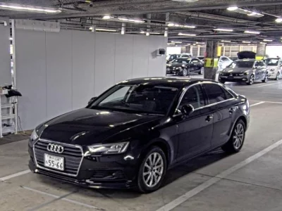 Audi A4  с аукциона в Японии