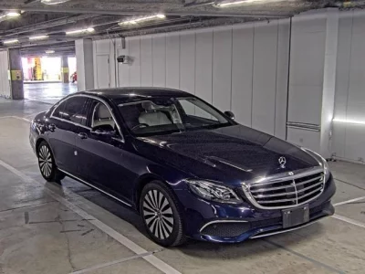 Mercedes-Benz E CLASS  с аукциона в Японии