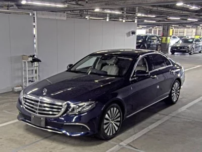 Mercedes-Benz E CLASS  с аукциона в Японии