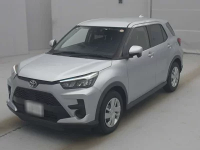 Toyota RAIZE  с аукциона в Японии