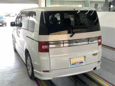 Mitsubishi DELICA D5  с аукциона в Японии
