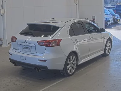 Mitsubishi GALANT FORTIS