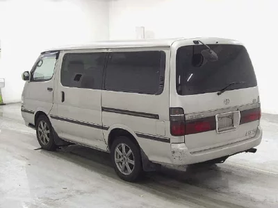 Toyota HIACE  с аукциона в Японии