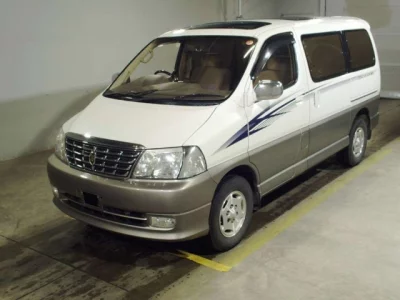 Toyota HIACE  с аукциона в Японии