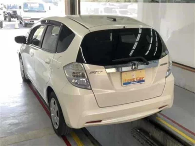 Honda FIT  с аукциона в Японии