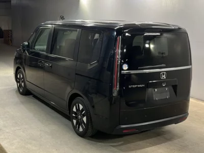 Honda STEP WAGON  с аукциона в Японии