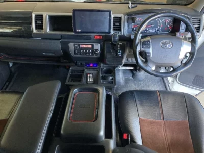 Toyota REGIUS ACE VAN  с аукциона в Японии