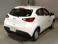 Mazda DEMIO лот № 41 оценка 3  с аукциона в Японии 1