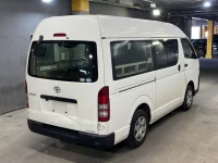 Toyota HIACE VAN лот № 11 оценка R  с аукциона в Японии 4