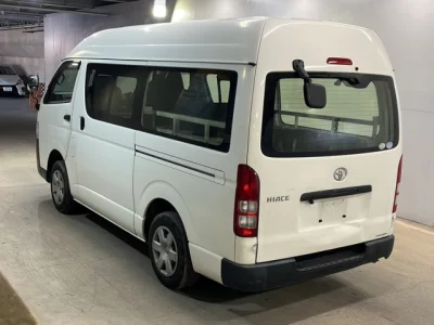 Toyota HIACE VAN  с аукциона в Японии