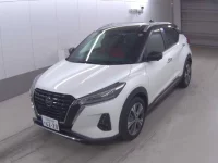 Nissan KICKS лот № 1001 оценка 5  с аукциона в Японии 2