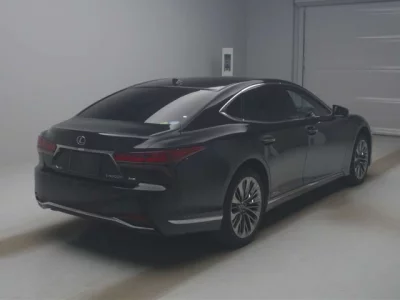 Lexus LS  с аукциона в Японии