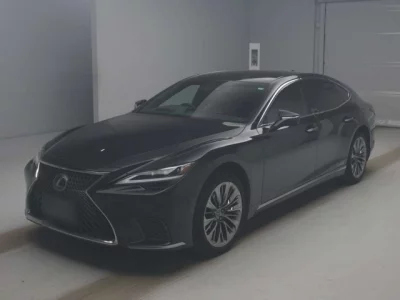 Lexus LS  с аукциона в Японии