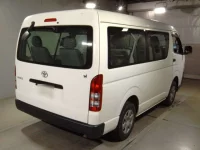 Toyota HIACE лот № 48 оценка R  с аукциона в Японии 1