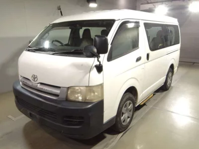 Toyota HIACE  с аукциона в Японии
