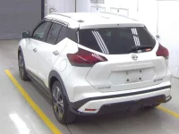 Nissan KICKS лот № 1005 оценка 4.5  с аукциона в Японии 1