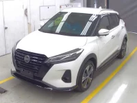 Nissan KICKS лот № 1005 оценка 4.5  с аукциона в Японии 2