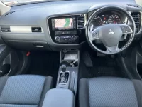 Mitsubishi OUTLANDER лот № 10057 оценка 3.5  с аукциона в Японии 3