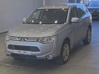 Mitsubishi OUTLANDER  с аукциона в Японии