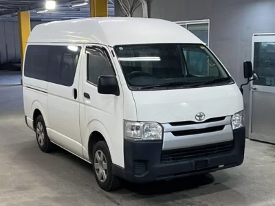 Toyota HIACE VAN  с аукциона в Японии