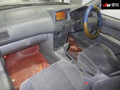 Toyota COROLLA  с аукциона в Японии