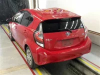 Toyota AQUA лот № 3009 оценка 3.5  с аукциона в Японии 1