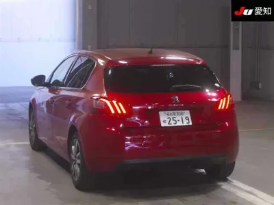 Peugeot 308  с аукциона в Японии