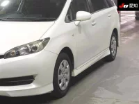 Toyota WISH лот № 3040 оценка 4  с аукциона в Японии 6