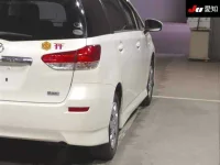 Toyota WISH лот № 3040 оценка 4  с аукциона в Японии 7