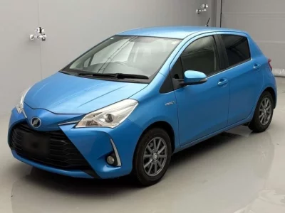 Toyota VITZ  с аукциона в Японии