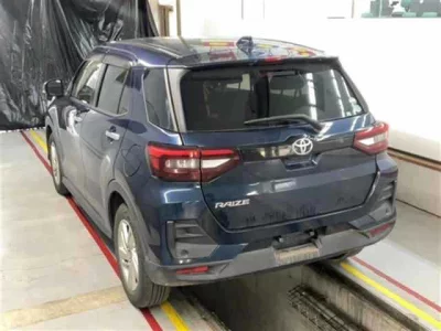 Toyota RAIZE  с аукциона в Японии