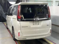 Toyota ESQUIRE лот № 3015 оценка 3.5  с аукциона в Японии 1