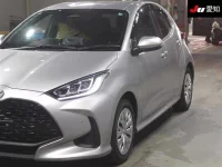 Toyota YARIS лот № 3046 оценка 4.5  с аукциона в Японии 6