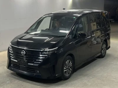 Nissan SERENA  с аукциона в Японии