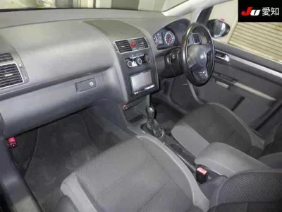 Volkswagen GOLF TOURAN  с аукциона в Японии