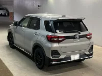 Toyota RAIZE лот № 72 оценка 4  с аукциона в Японии 1