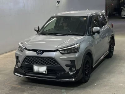 Toyota RAIZE  с аукциона в Японии