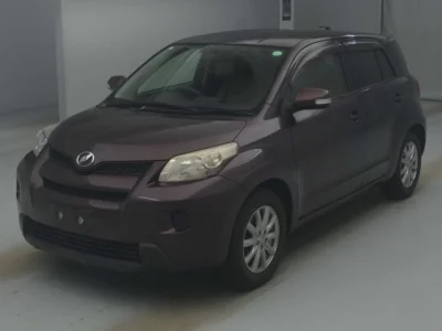Toyota IST  с аукциона в Японии