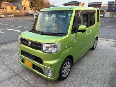Toyota PIXIS MEGA