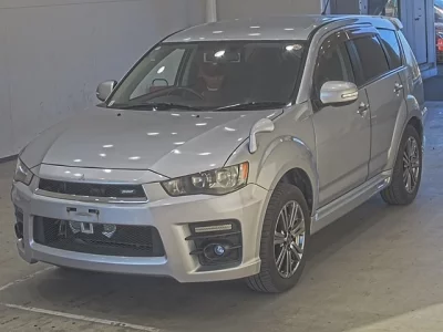 Mitsubishi OUTLANDER  с аукциона в Японии