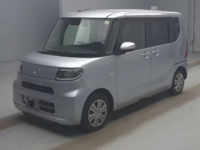 Daihatsu TANTO  с аукциона в Японии