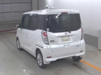 Nissan DAYZ ROOX лот № 3001 оценка 4  с аукциона в Японии 1