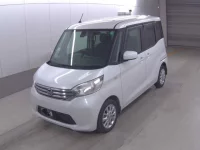 Nissan DAYZ ROOX лот № 3001 оценка 4  с аукциона в Японии 2