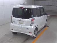 Nissan DAYZ ROOX лот № 3001 оценка 4  с аукциона в Японии 3