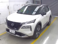 Nissan X-TRAIL лот № 1024 оценка 5  с аукциона в Японии 2