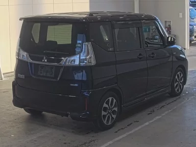 Mitsubishi DELICA D2  с аукциона в Японии