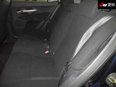 Toyota AURIS  с аукциона в Японии