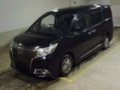 Toyota ESQUIRE  с аукциона в Японии
