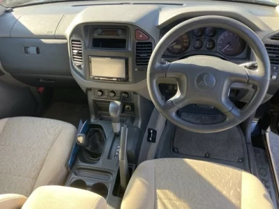 Mitsubishi PAJERO  с аукциона в Японии